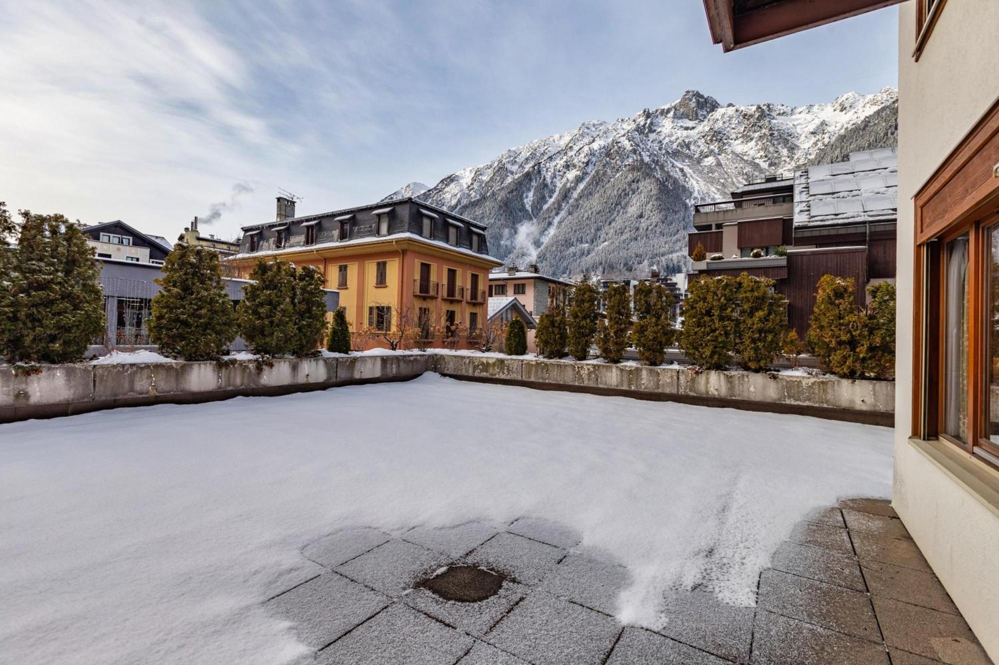 Duplex Aiguille Du Midi Large Terrasse - Happy Rentals Шамони Екстериор снимка