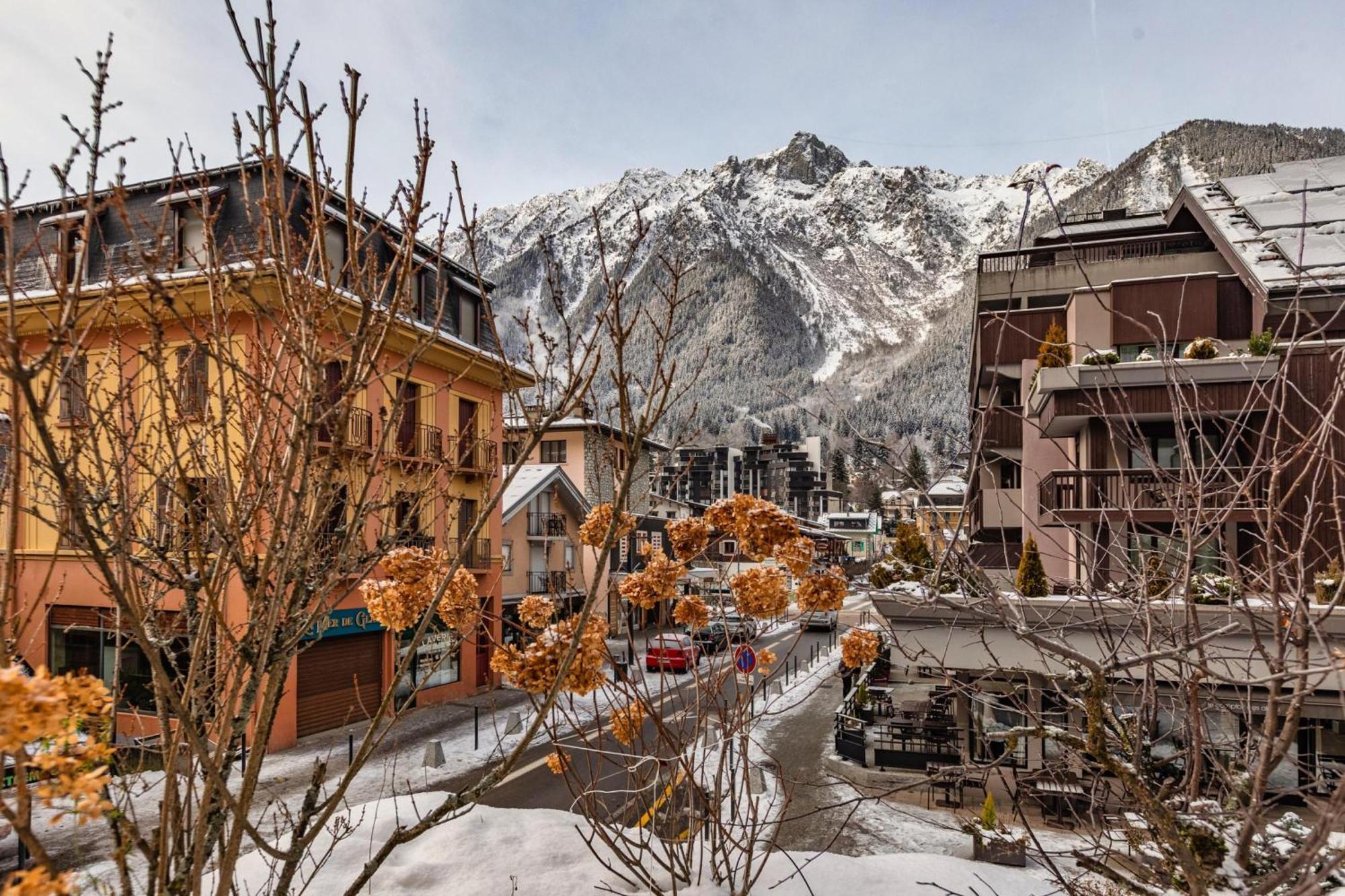 Duplex Aiguille Du Midi Large Terrasse - Happy Rentals Шамони Екстериор снимка
